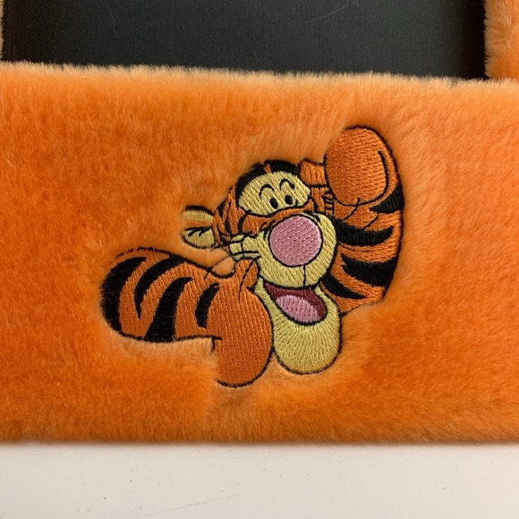 Disney Tigger Orange Fuzzy Furry Plush 4"x6" Photo Picture Frame - Picture 4 of 16